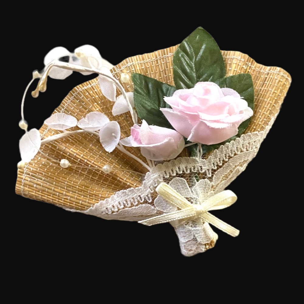 Vintage Avon Floral Fan Brooch - Picture 5 of 5